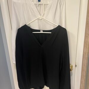 2 Old Navy Black and White Relaxed Long Sleeve Blouses